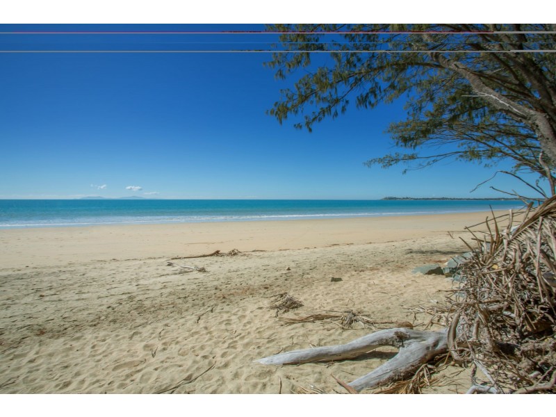 5 Bourke Street, Blacks Beach QLD 4740