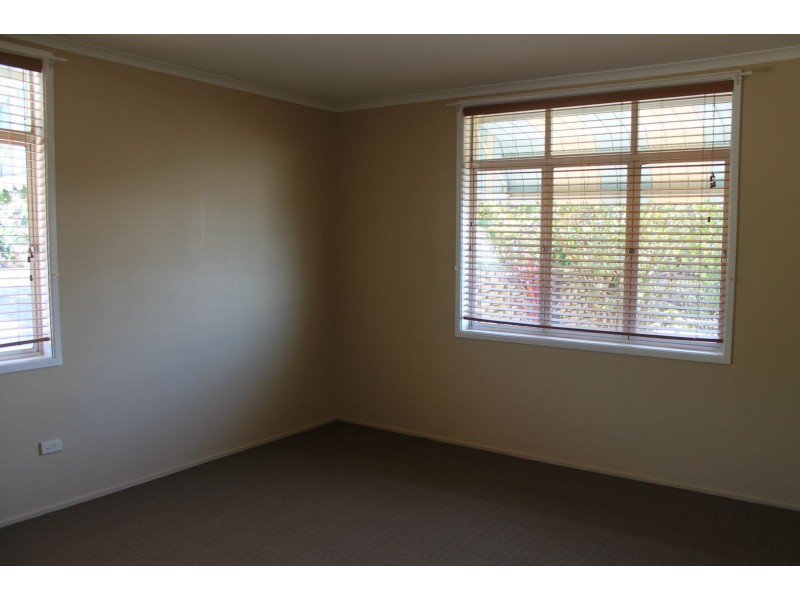 2A James Croker Drive, Mount Pleasant QLD 4740