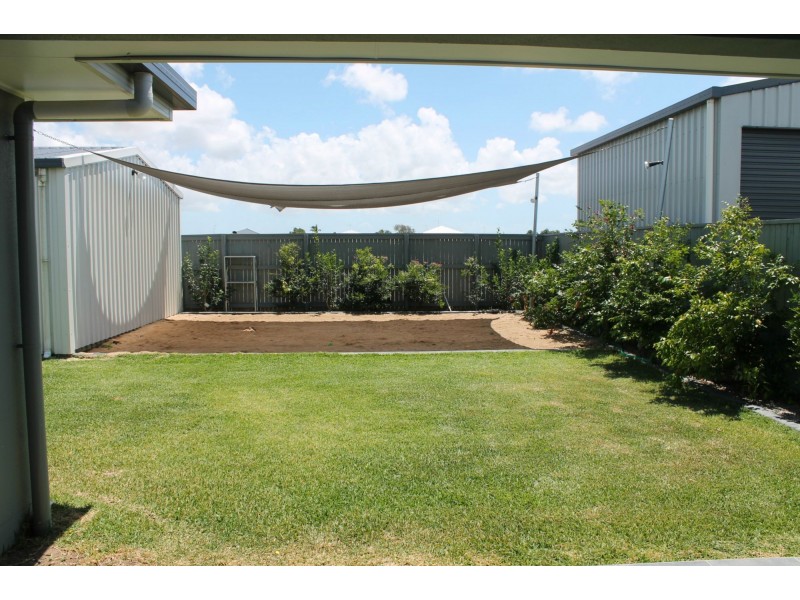 6 Froghollow Drive, Ooralea QLD 4740