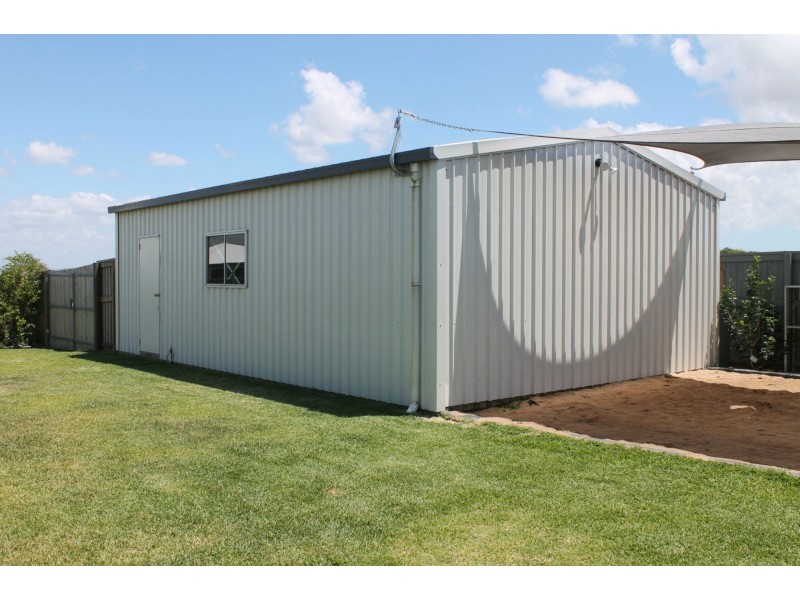 6 Froghollow Drive, Ooralea QLD 4740