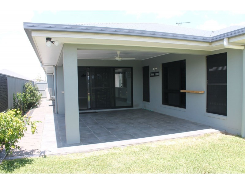 6 Froghollow Drive, Ooralea QLD 4740