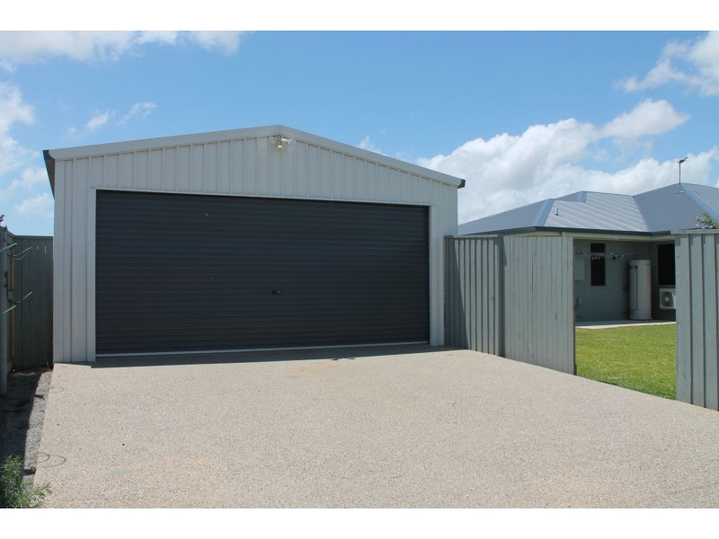 6 Froghollow Drive, Ooralea QLD 4740