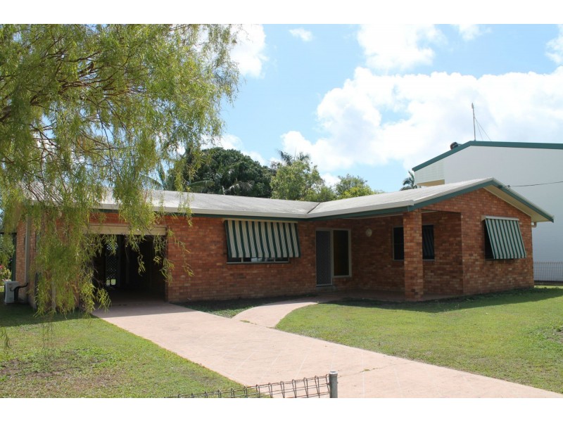 8 Barton Street, West Mackay QLD 4740