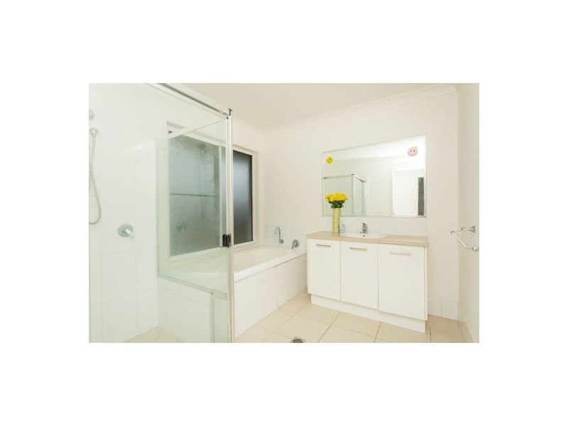 3 Patricia Circuit, Mirani QLD 4754