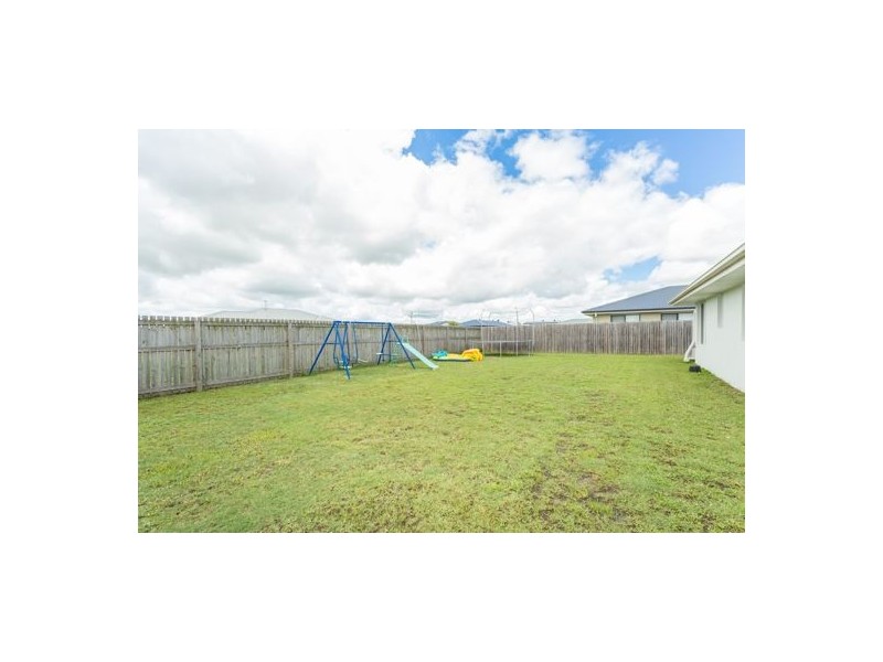 3 Patricia Circuit, Mirani QLD 4754