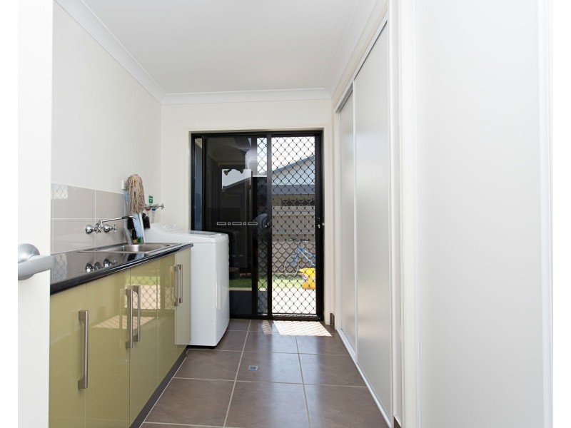 48 Stone Drive, Bucasia QLD 4750