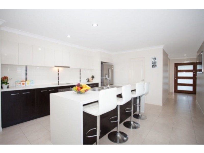 4 Macartney Drive, Marian QLD 4753