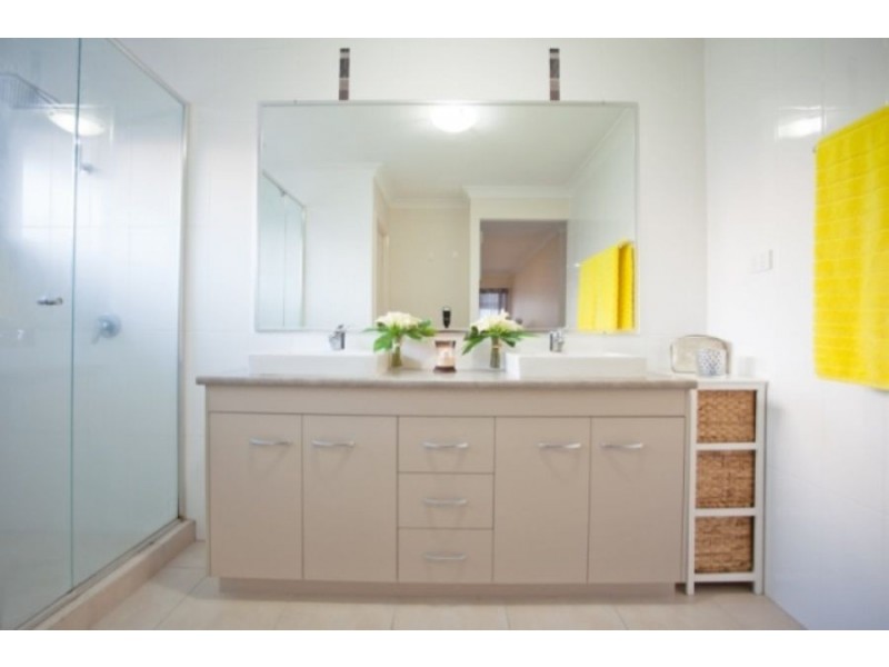 4 Macartney Drive, Marian QLD 4753