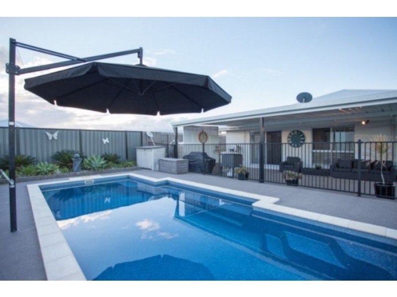 4 Macartney Drive, Marian QLD 4753