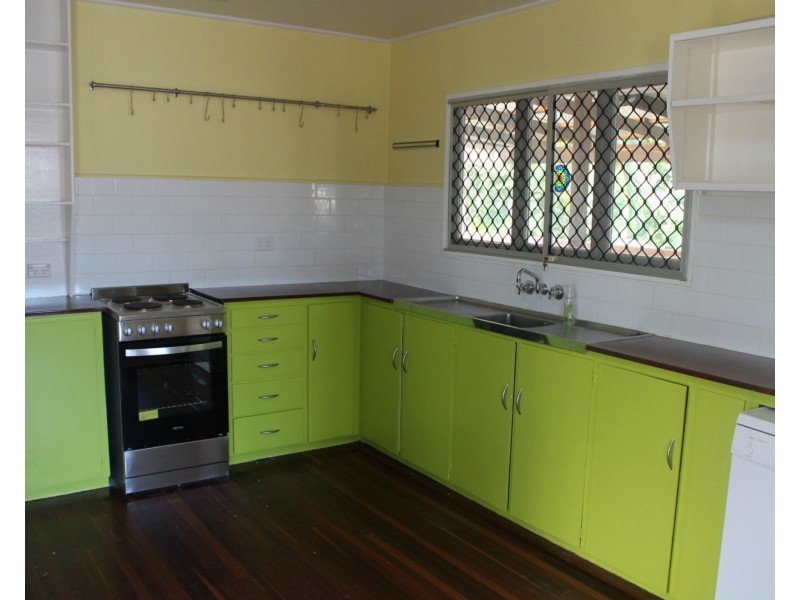 14 Nott Street, East Mackay QLD 4740