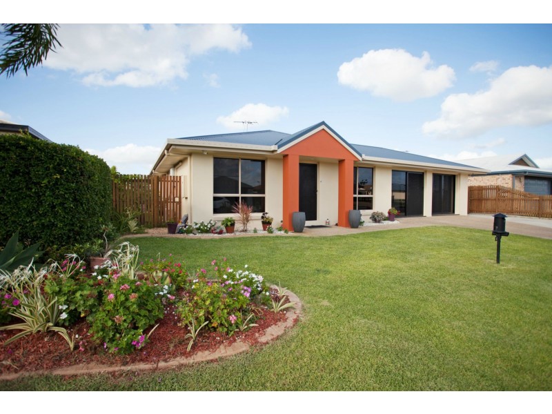 4 Bradco Avenue, Ooralea QLD 4740