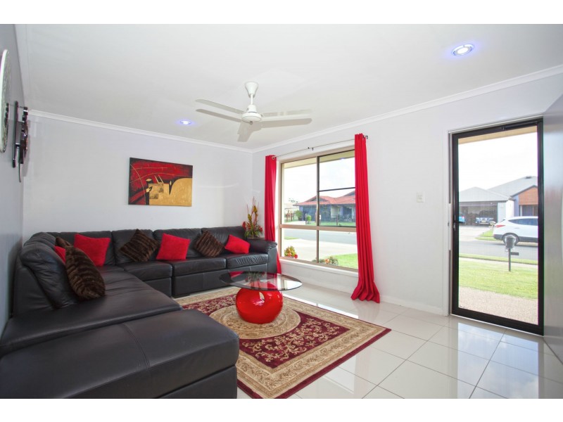 4 Bradco Avenue, Ooralea QLD 4740