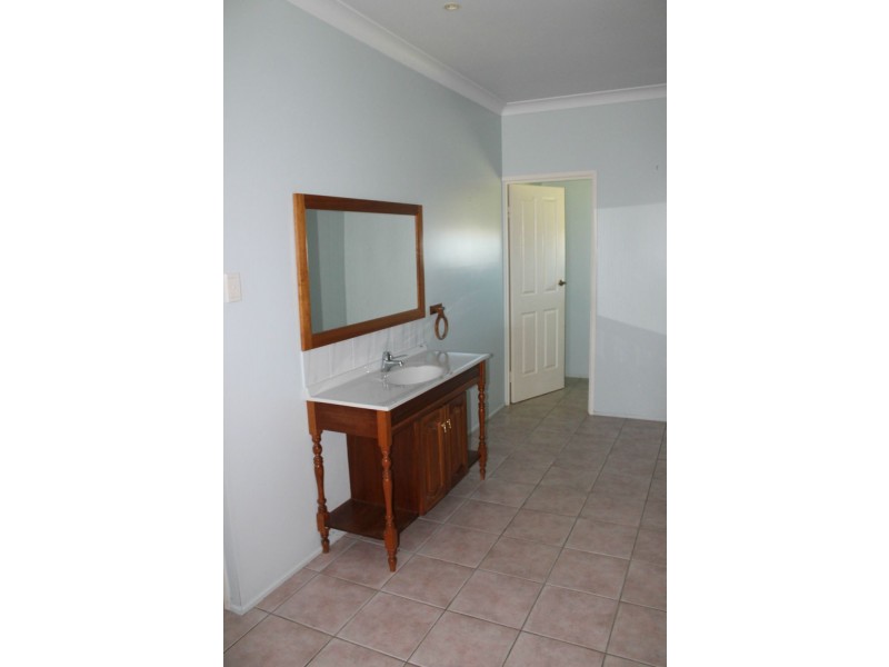 101 Wallmans Road, Rural View QLD 4740