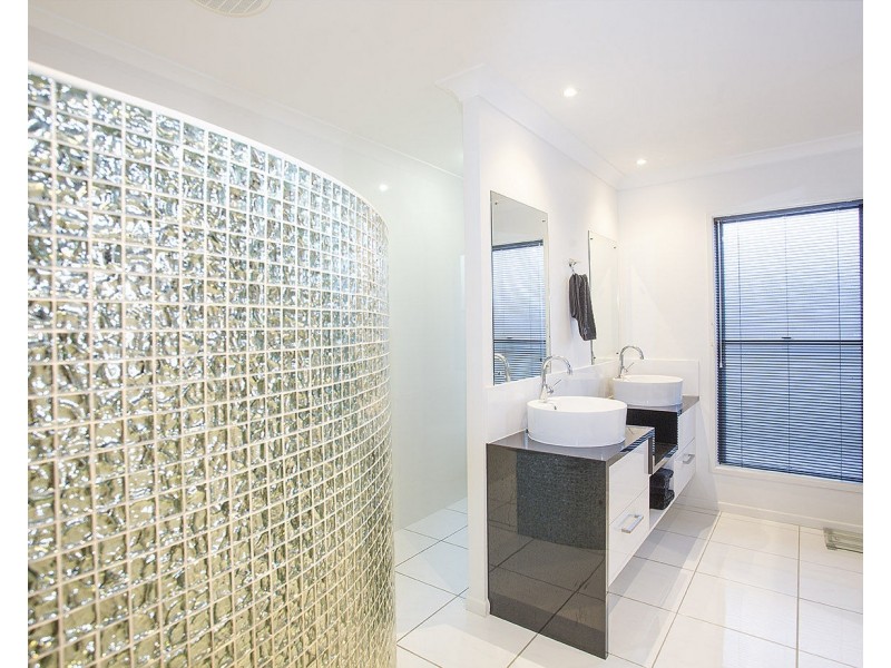 35 Duranbah Circuit, Blacks Beach QLD 4740