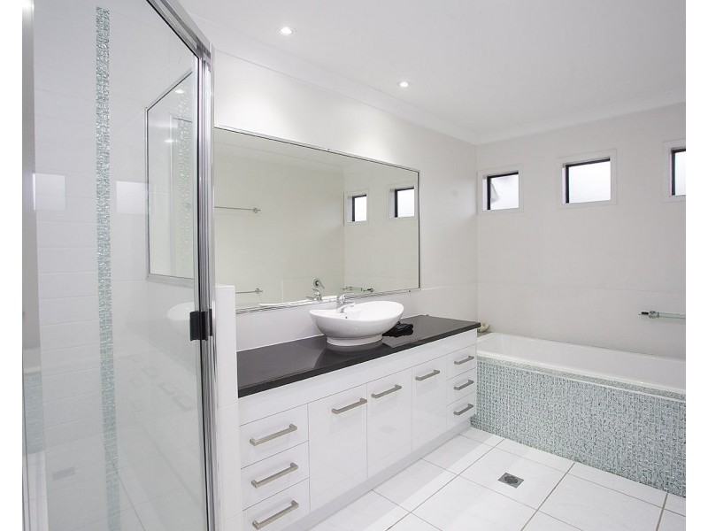 35 Duranbah Circuit, Blacks Beach QLD 4740