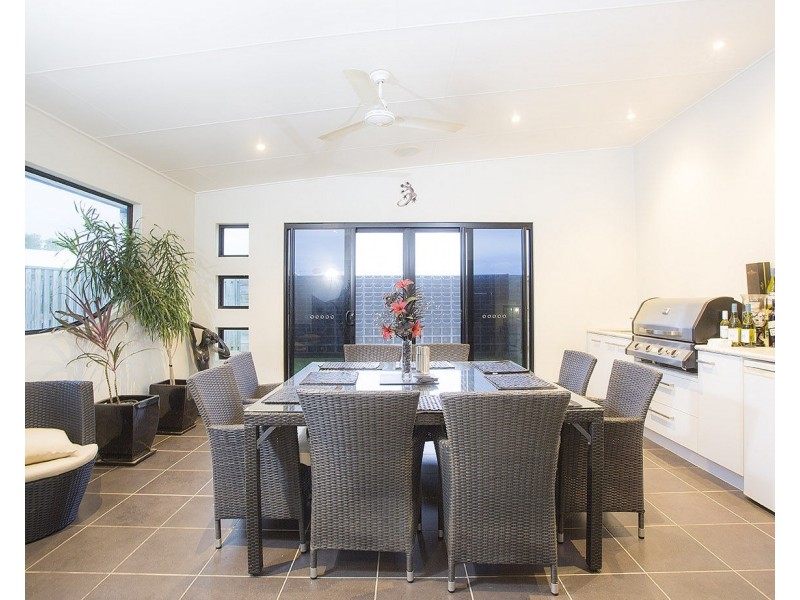 35 Duranbah Circuit, Blacks Beach QLD 4740