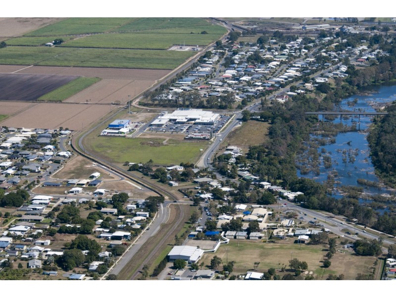17 Treloar Place, Marian QLD 4753