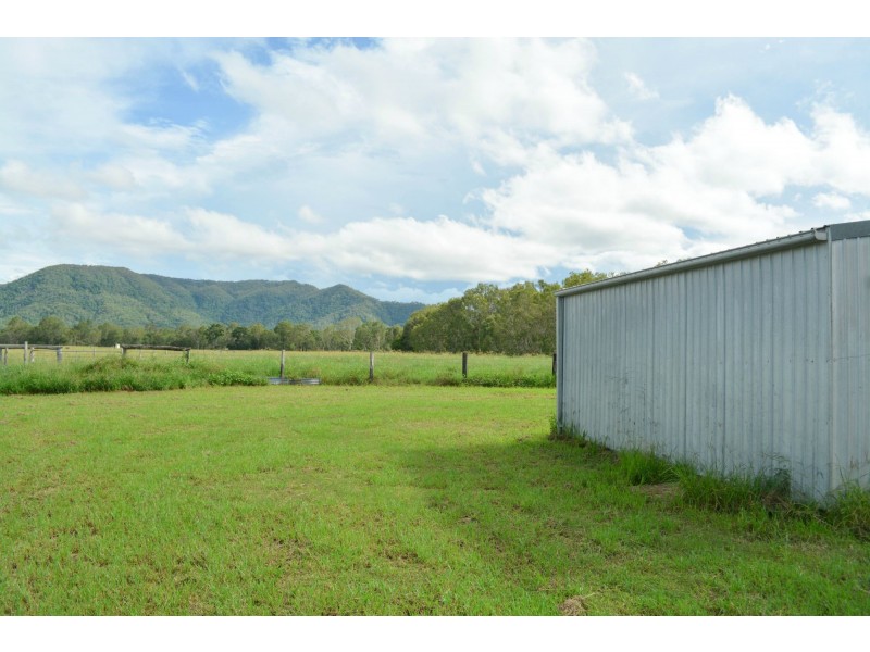247 Oakenden-Sarina Road, Oakenden QLD 4741