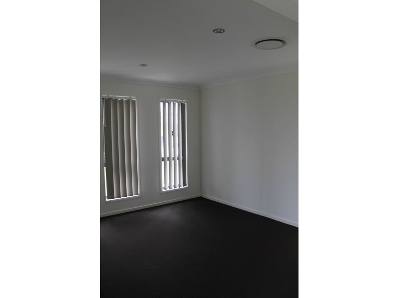 18 Burge Court, Glenella QLD 4740