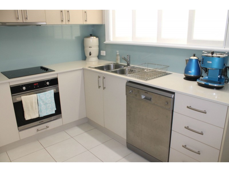 31 Paulette Street, West Mackay QLD 4740