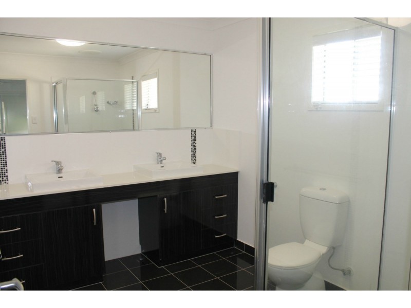 48 Dickens Avenue, Ooralea QLD 4740