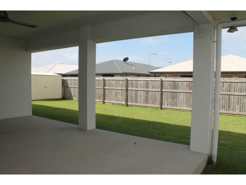 48 Dickens Avenue, Ooralea QLD 4740