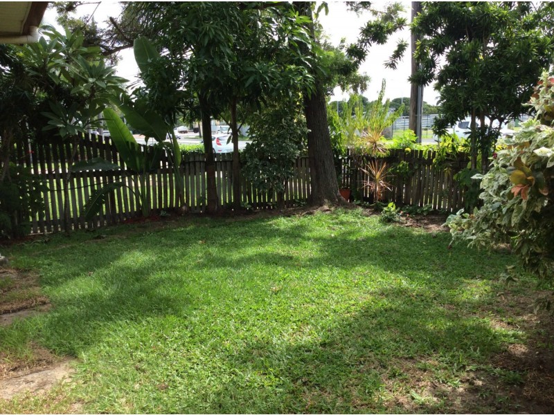 1/359 Shakespeare Street, Mackay QLD 4740