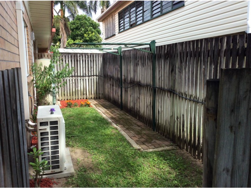 1/359 Shakespeare Street, Mackay QLD 4740