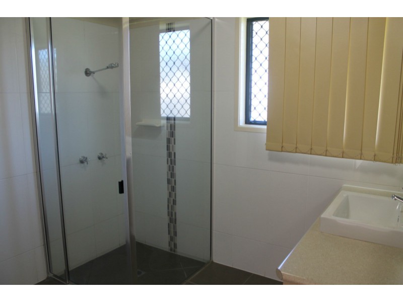 66 Victor Avenue, Glenella QLD 4740