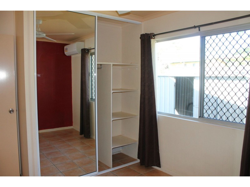 25 Leslie Street, Andergrove QLD 4740