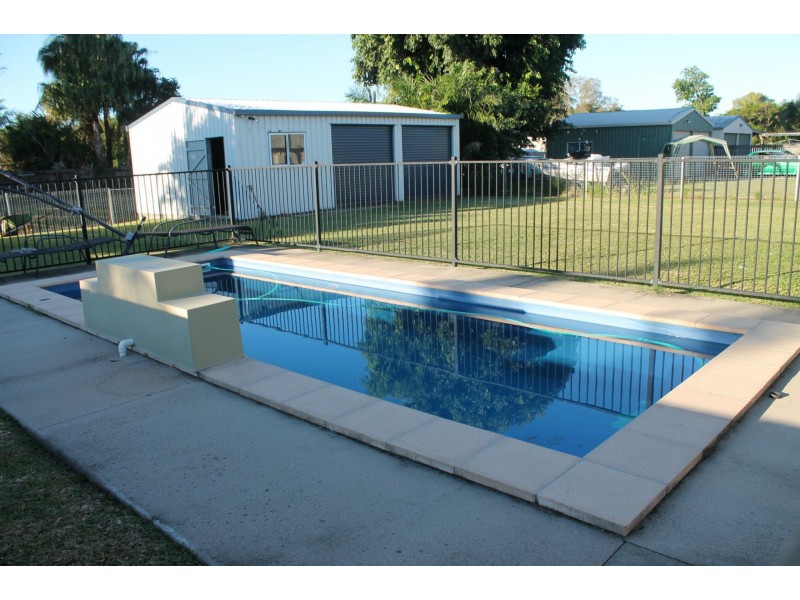 14 Loudon Street, Mount Pleasant QLD 4740