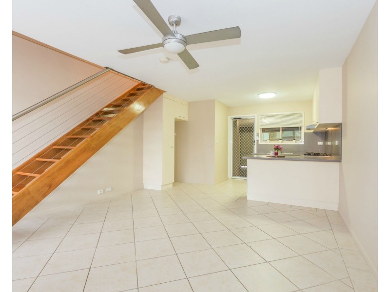 2/115 Evan Street, South Mackay QLD 4740