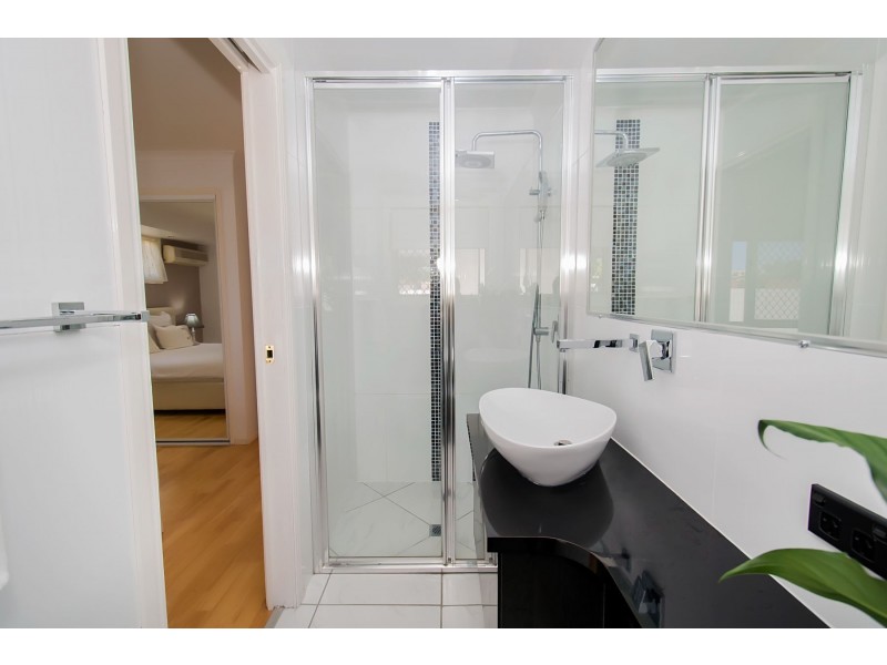 11 Lois Street, Mount Pleasant QLD 4740