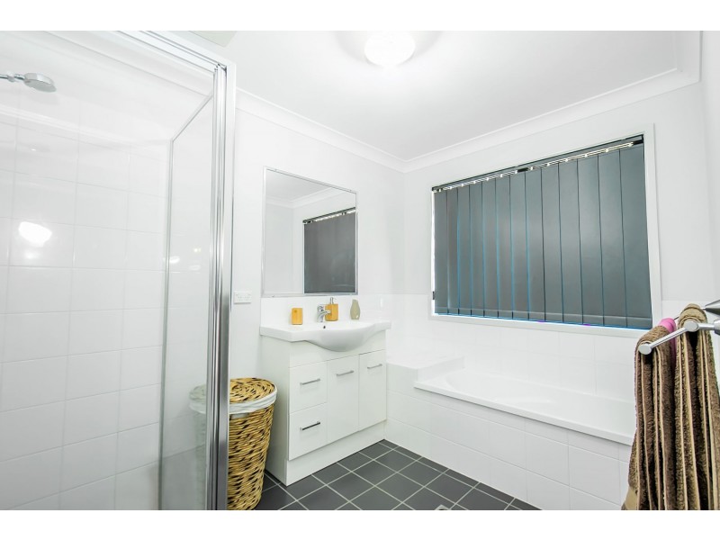 38 Debbiesue Drive, Mount Pleasant QLD 4740