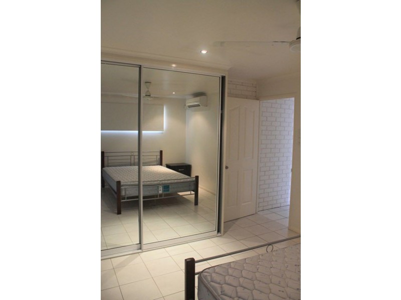 2/6 Taylor Street, West Mackay QLD 4740