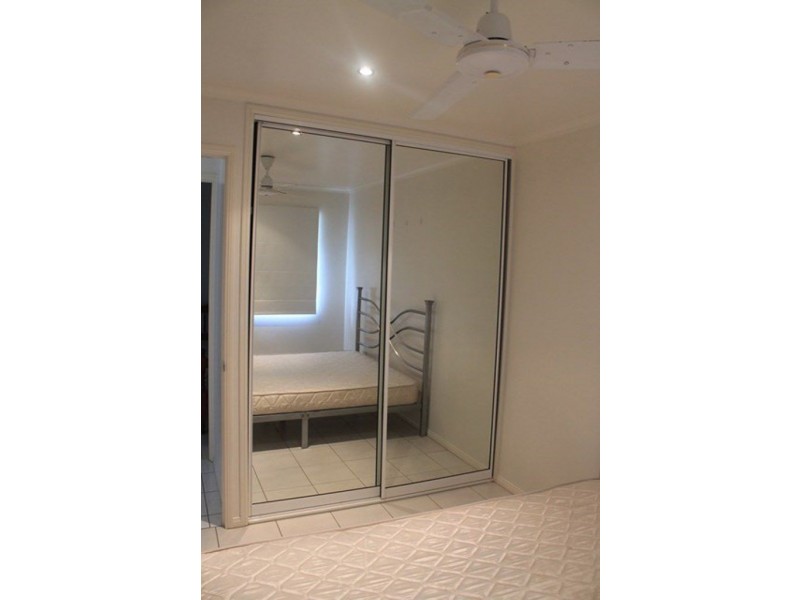 2/6 Taylor Street, West Mackay QLD 4740