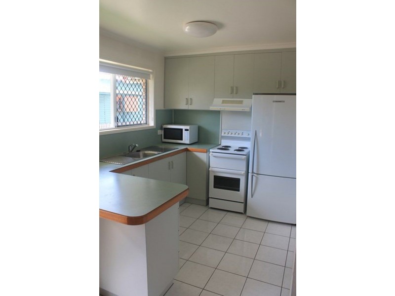 2/6 Taylor Street, West Mackay QLD 4740