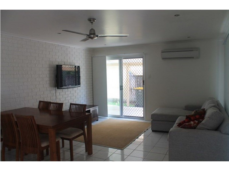 2/6 Taylor Street, West Mackay QLD 4740