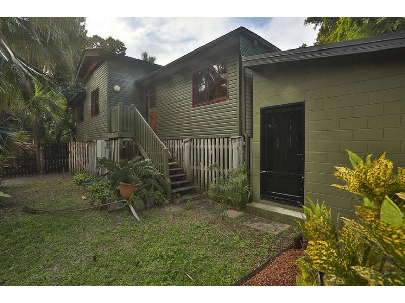 2 Taylor Street, West Mackay QLD 4740