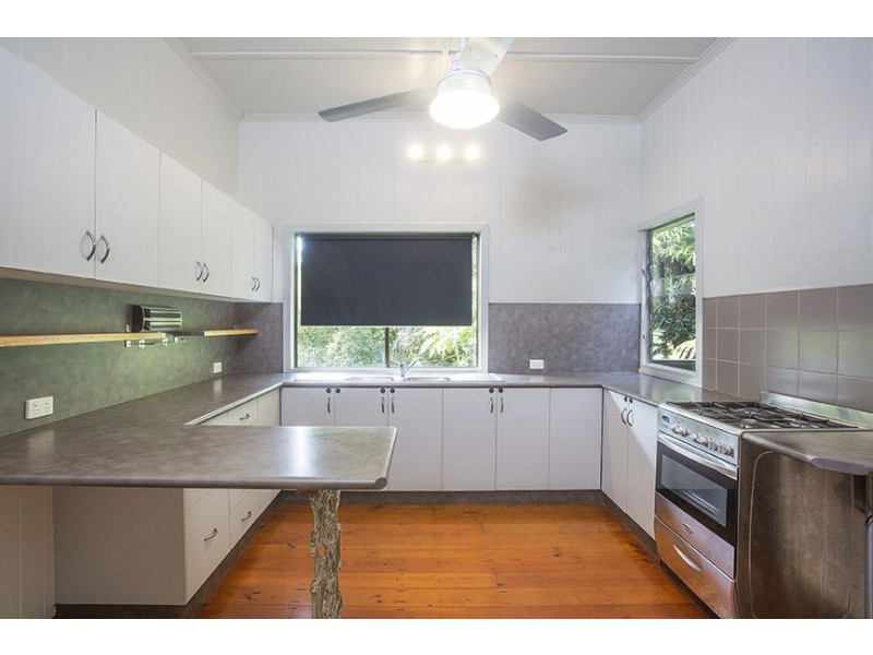 2 Taylor Street, West Mackay QLD 4740