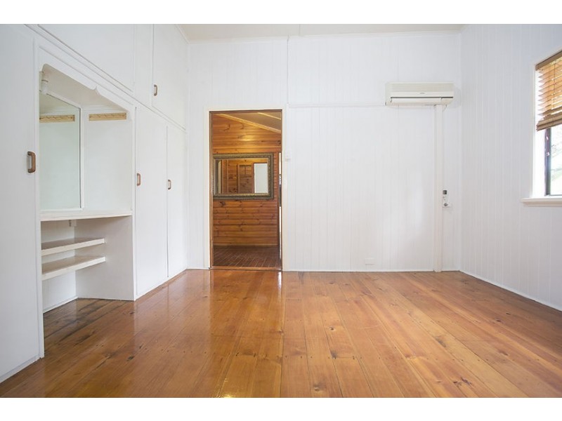 2 Taylor Street, West Mackay QLD 4740