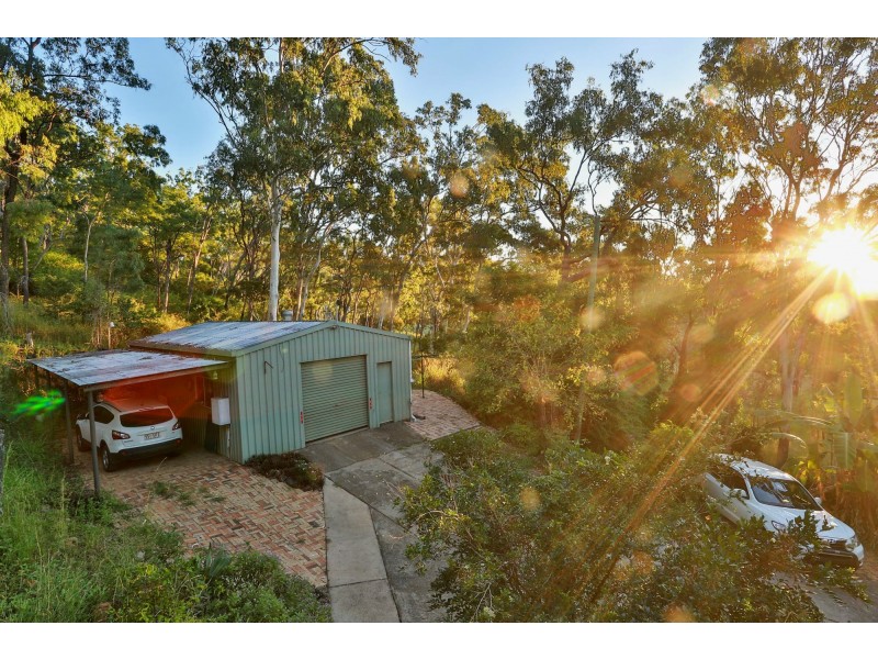 25 Anna Court, Oakenden QLD 4741