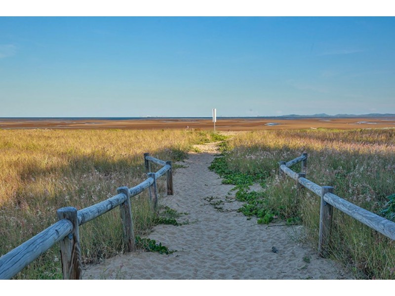 2/11 Bridge Road, East Mackay QLD 4740