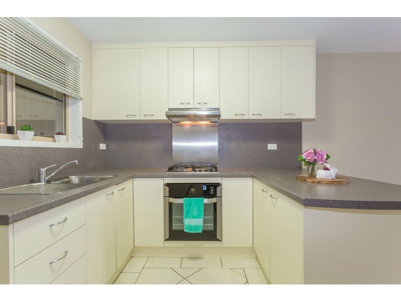 2/115 Evan Street, South Mackay QLD 4740