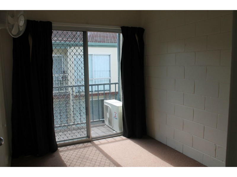 1/6 East Gordon Street, Mackay QLD 4740