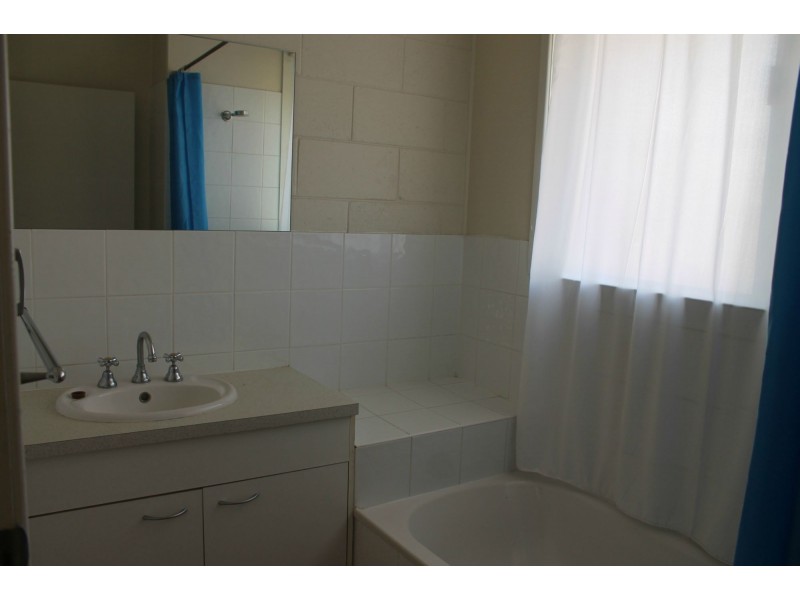 1/6 East Gordon Street, Mackay QLD 4740