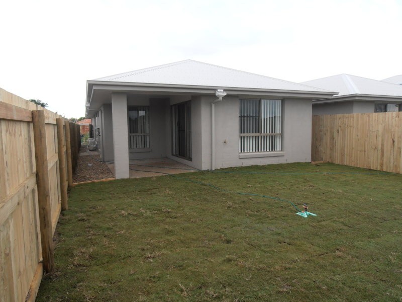 2/57 Superior Boulevard, Andergrove QLD 4740