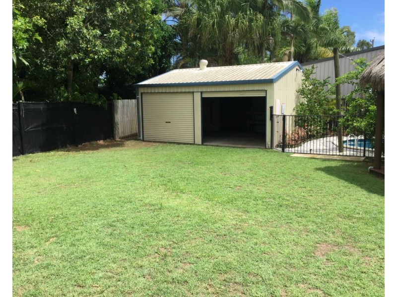 8 Kemp Street, Bucasia QLD 4750