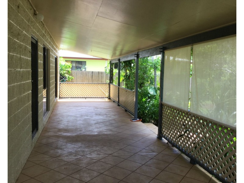 8 Kemp Street, Bucasia QLD 4750