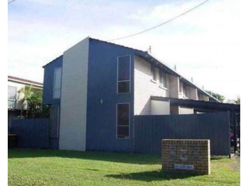 2/6 East Gordon Street, Mackay QLD 4740